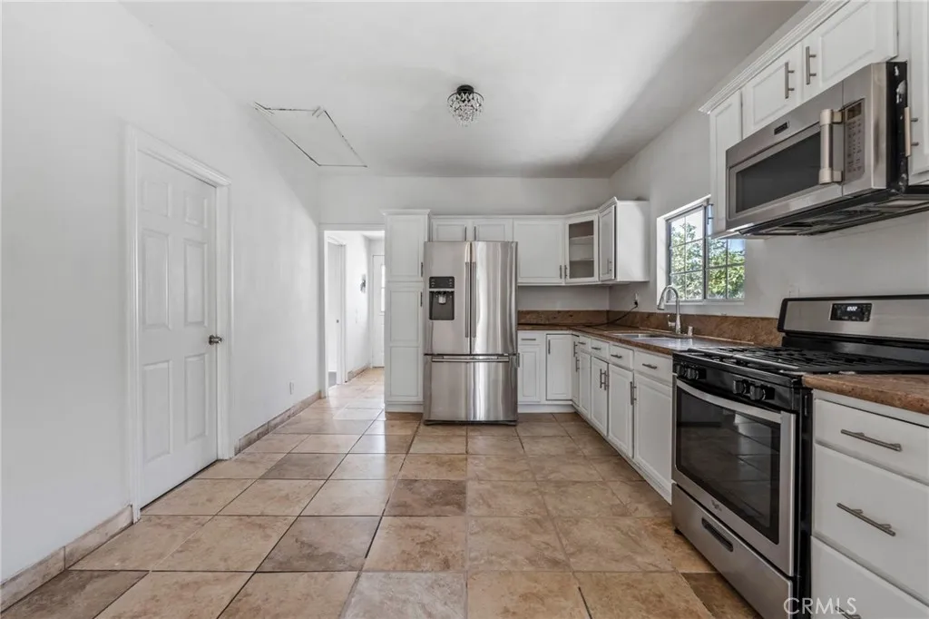 1545 E 41st, Los Angeles, California 90011 home-pic-6