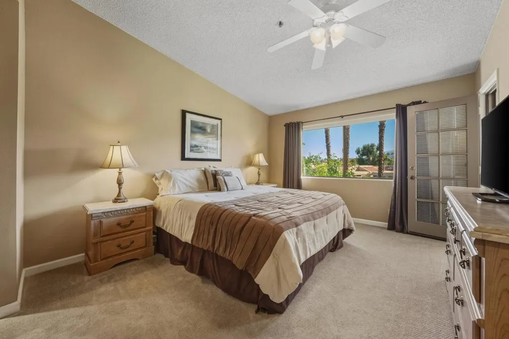 68035 Lakeland Drive, Cathedral City, California 92234 home-pic-16