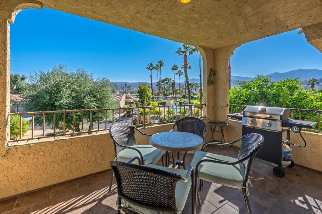 68035 Lakeland Drive, Cathedral City, California 92234 home-pic-13