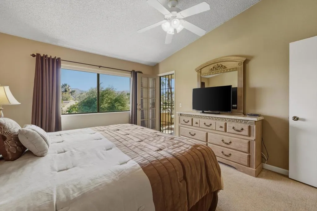 68035 Lakeland Drive, Cathedral City, California 92234 home-pic-17