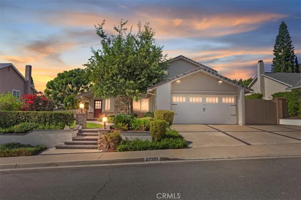 27701 Pasatiempo, Mission Viejo, California 92692 home-pic-0