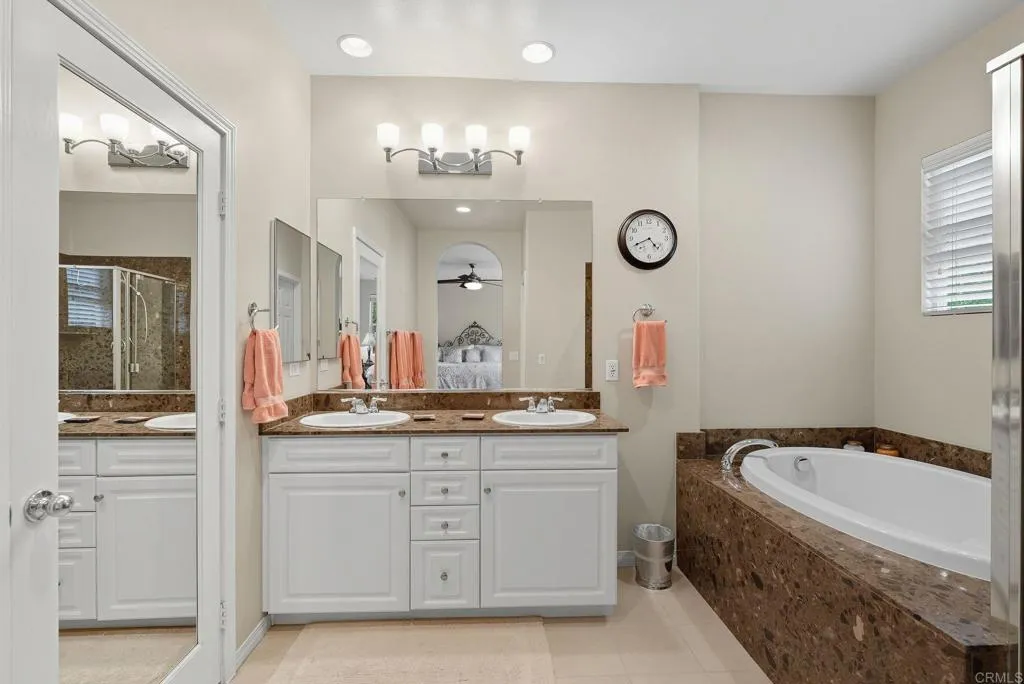 6901 Tourmaline Place, Carlsbad, California 92009 home-pic-31