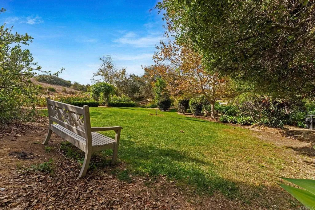 6901 Tourmaline Place, Carlsbad, California 92009 home-pic-43