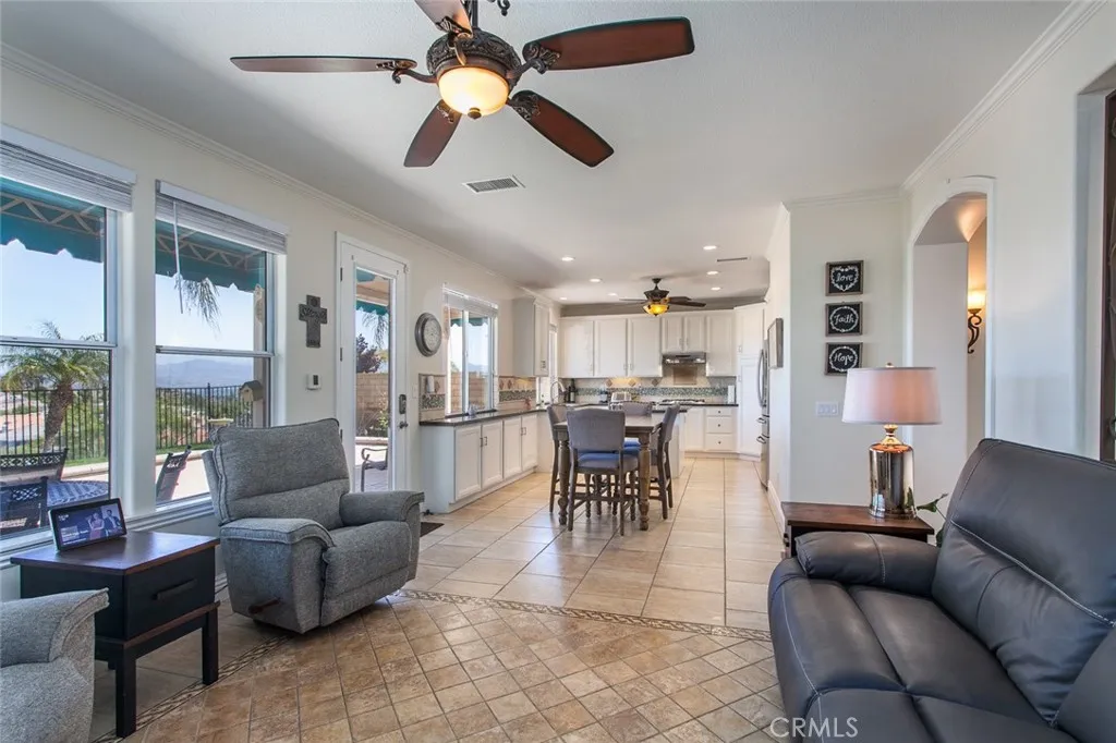 26211 Reade Place, Stevenson Ranch, California 91381 home-pic-17