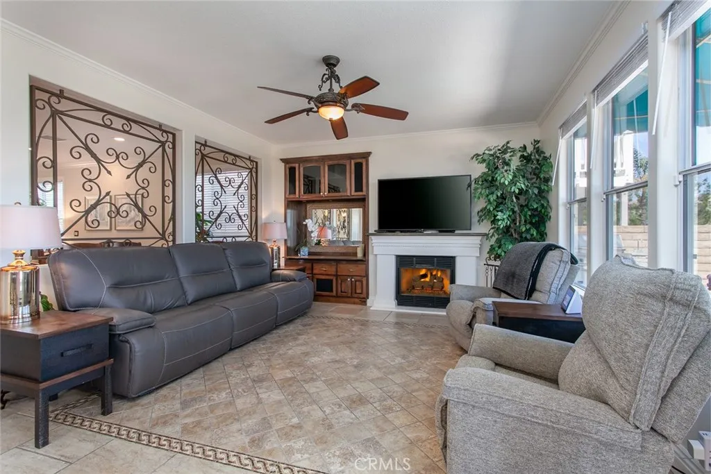 26211 Reade Place, Stevenson Ranch, California 91381 home-pic-10