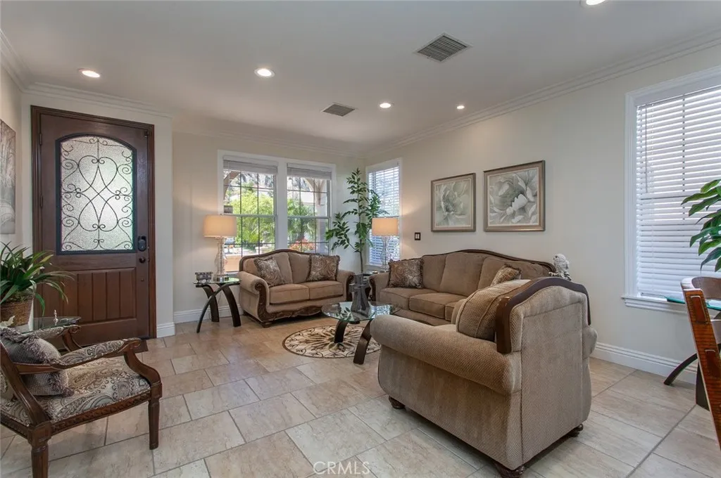 26211 Reade Place, Stevenson Ranch, California 91381 home-pic-5