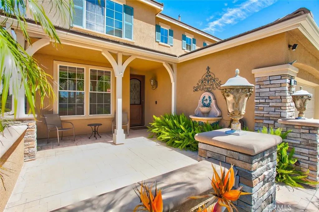 26211 Reade Place, Stevenson Ranch, California 91381 home-pic-2