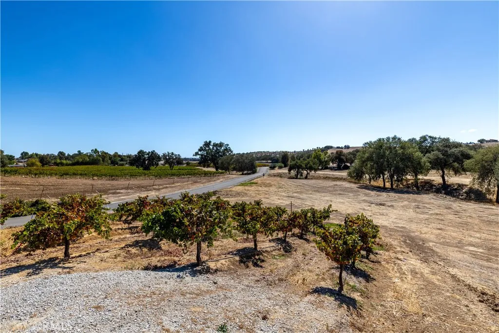6944 Union Road, Paso Robles, California 93446 home-pic-56