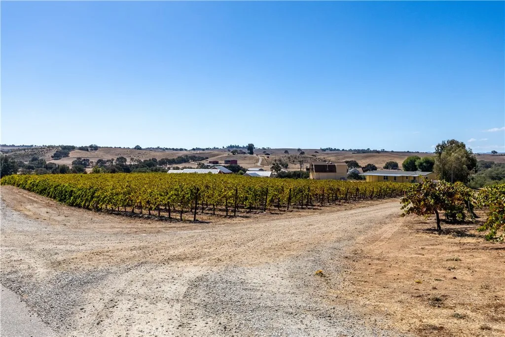6944 Union Road, Paso Robles, California 93446 home-pic-37