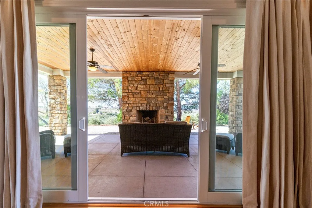6944 Union Road, Paso Robles, California 93446 home-pic-12
