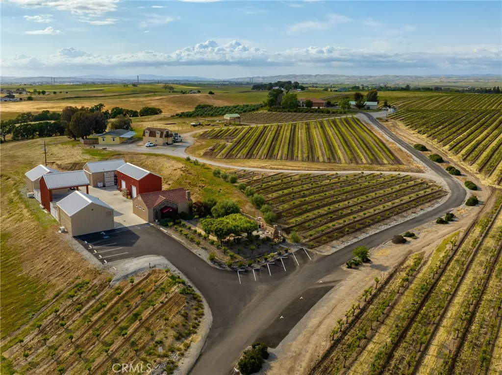 6944 Union Road, Paso Robles, California 93446 home-pic-1