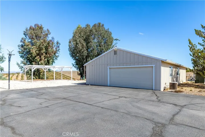 Versatile 2-bedroom unit ideal for guests or extended family.