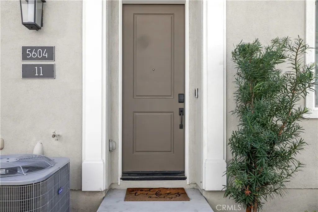 5604 Altamura Way 11, Fontana, California 92336 home-pic-1