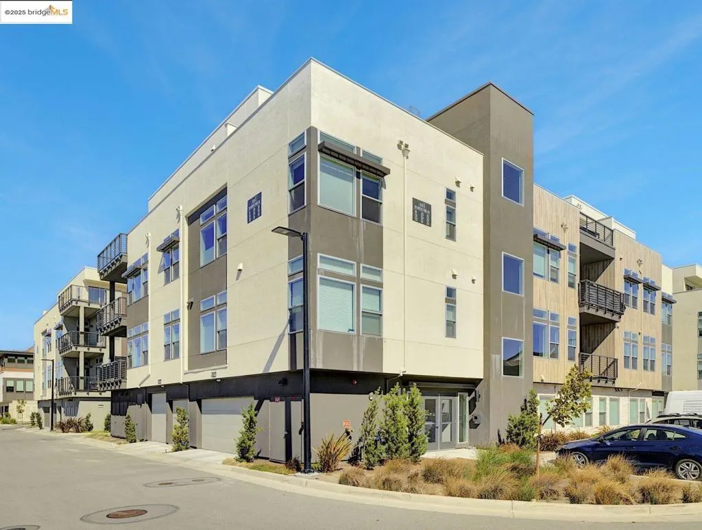 210 Waters Park Cir 304, San Mateo, California 94403 home-pic-2
