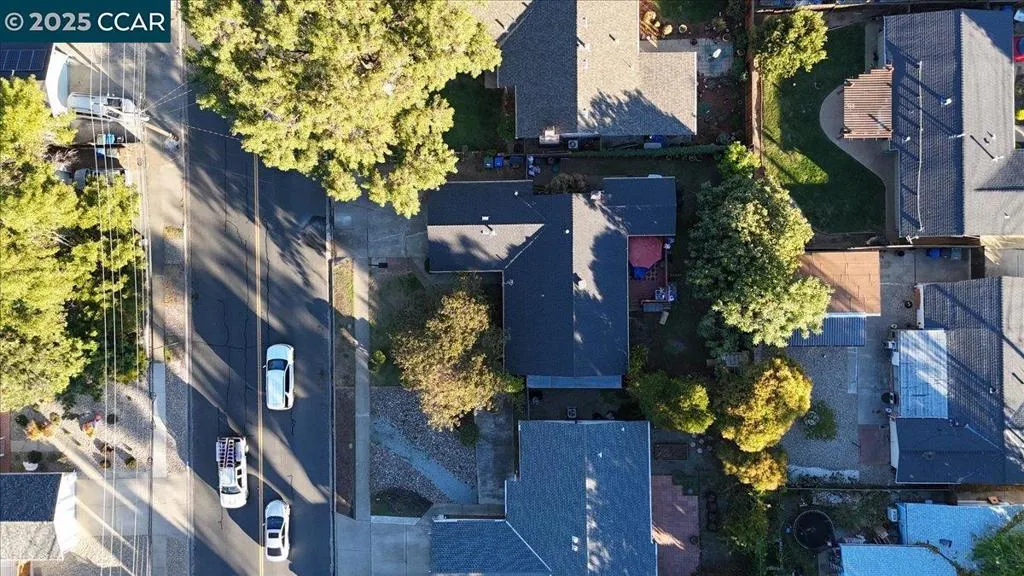 2644 E Olivera Rd, Concord, California 94519 home-pic-34