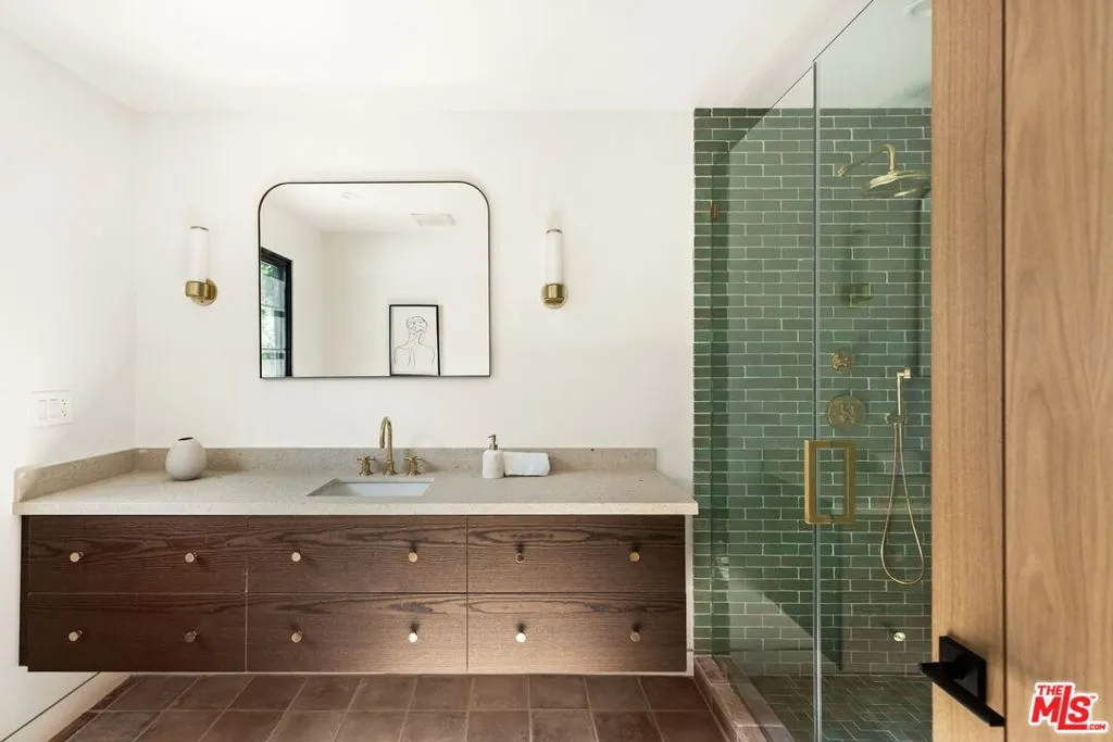 735 N Orlando Avenue, Los Angeles, California 90069 home-pic-15