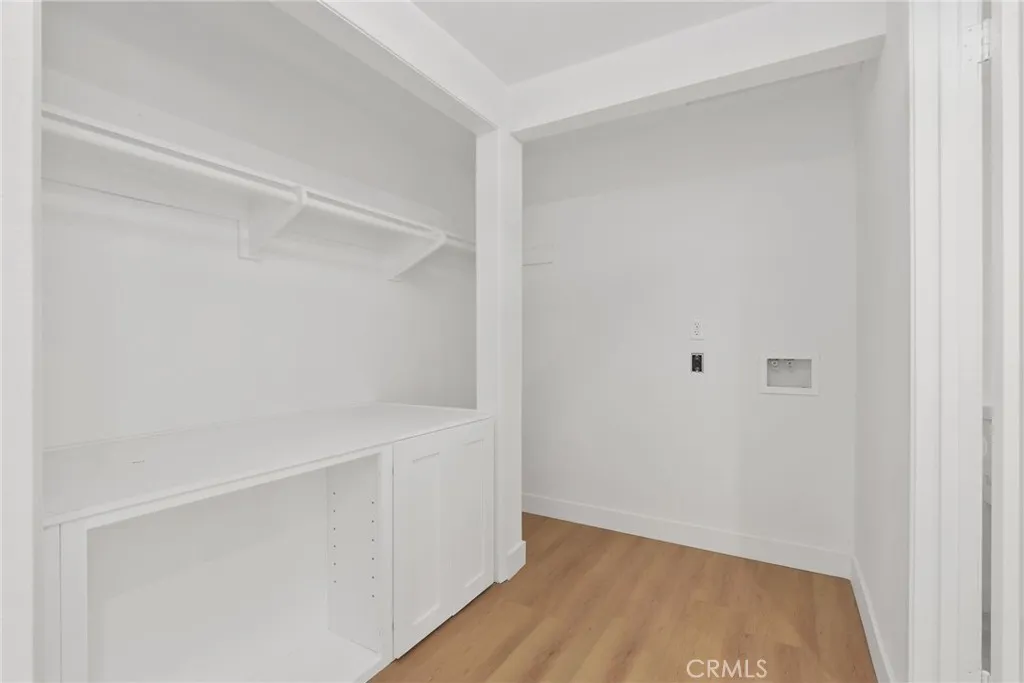 23312 Ostronic, Woodland Hills, California 91367 home-pic-28