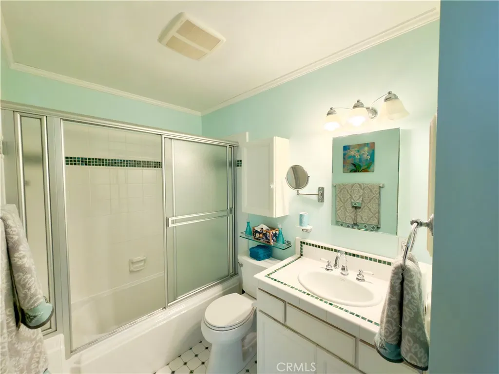 8142 Foxhall Drive, Huntington Beach, California 92646 home-pic-11