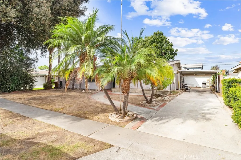 1507 Lovering Avenue, Fullerton, California 92833 home-pic-1