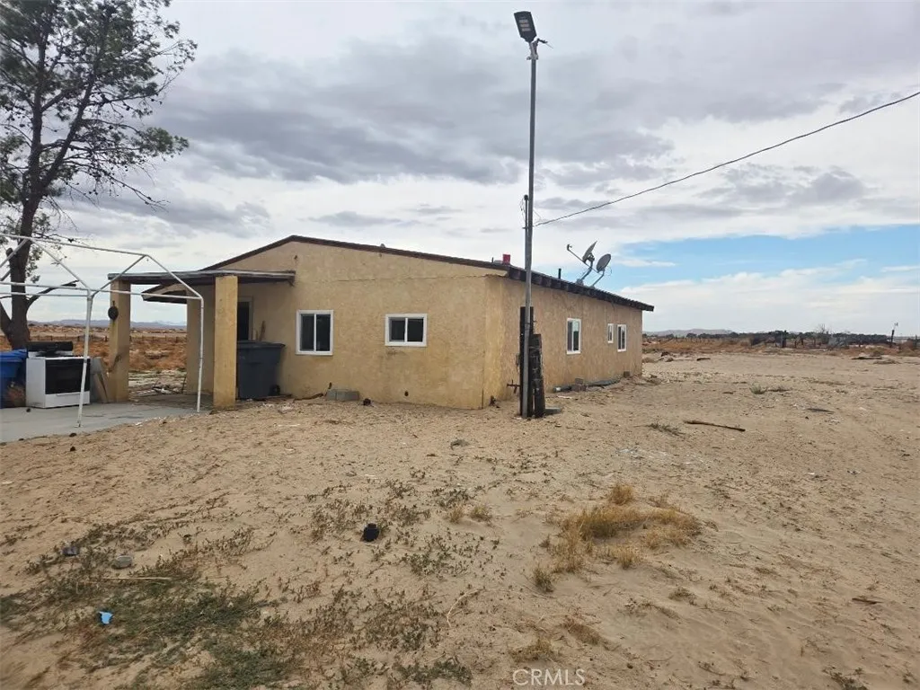 35750 Field, Barstow, California 92311 home-pic-0
