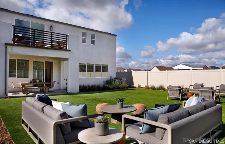 709 Meadowood St 328, Fallbrook, California 92028