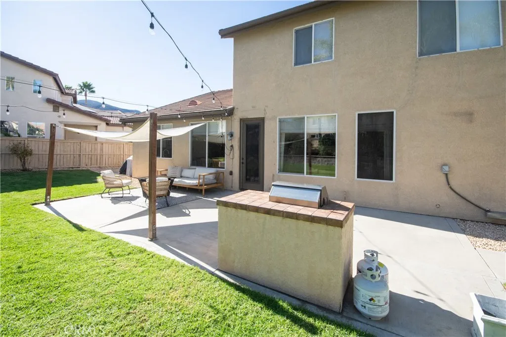 3763 Trinity, Corona, California 92881 home-pic-23