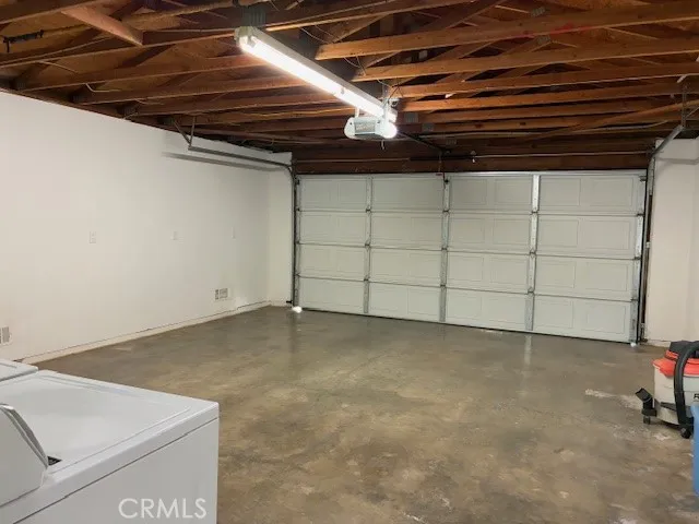 Automatic garage door