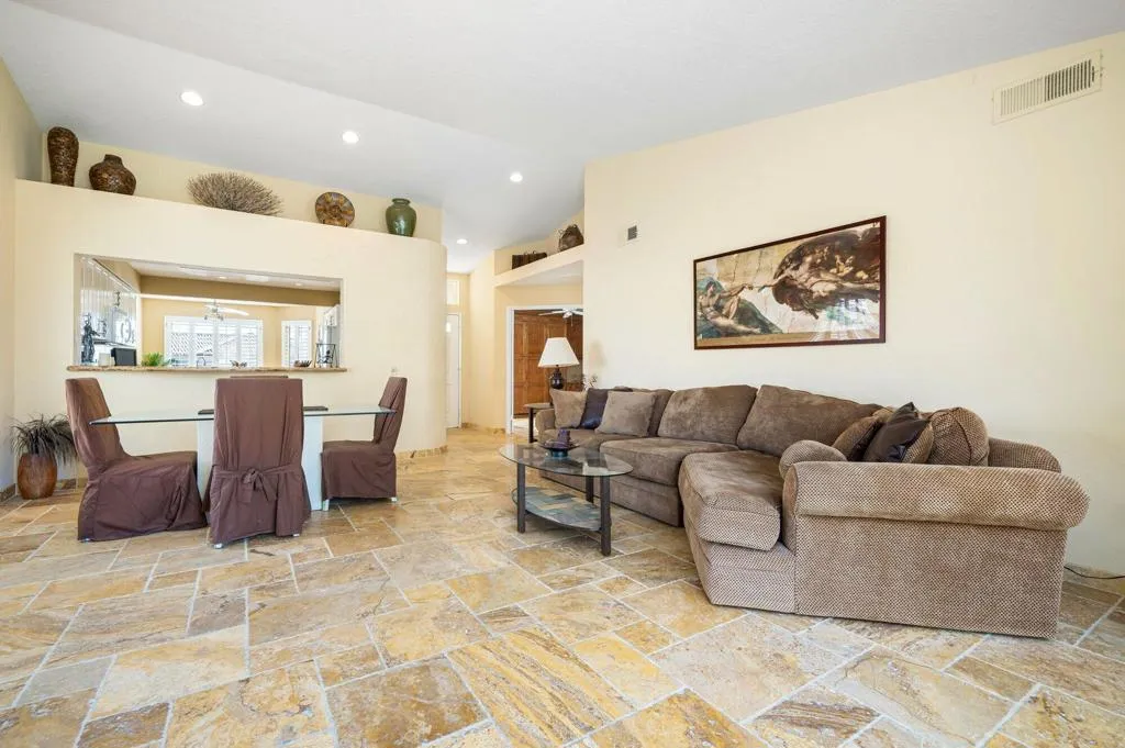 684 Vista Lago Circle N, Palm Desert, California 92211 home-pic-14