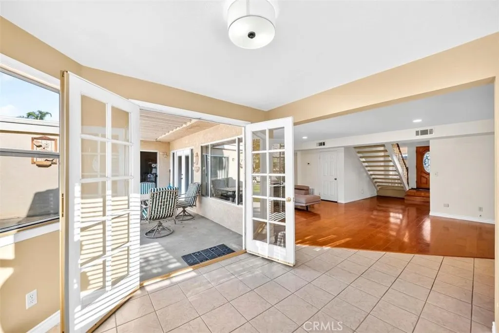 22136 Woodcreek Lane, Wildomar, California 92595 home-pic-18