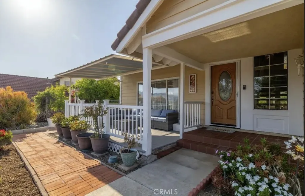 22136 Woodcreek Lane, Wildomar, California 92595 home-pic-4