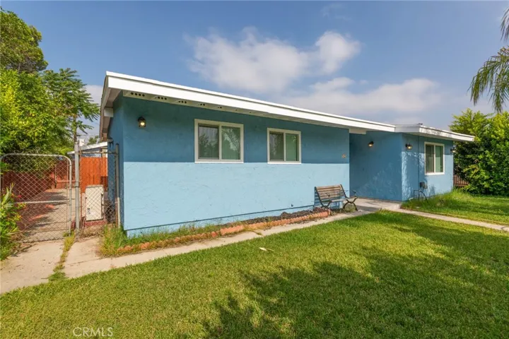 7825 Tujunga Avenue, North Hollywood, California 91605