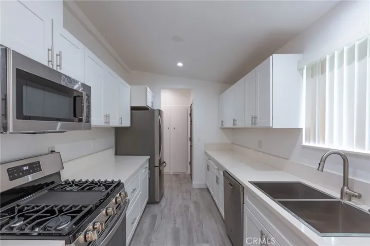 7825 Tujunga Avenue, North Hollywood, California 91605