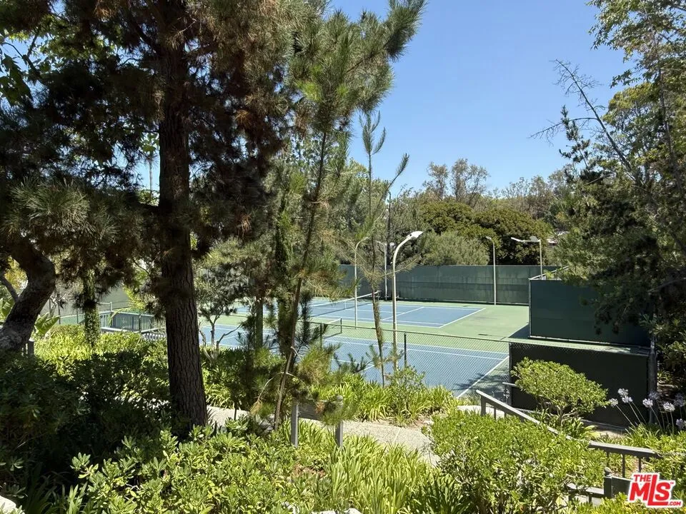 3605 W Hidden Lane 303, Rolling Hills Estates, California 90274 home-pic-8