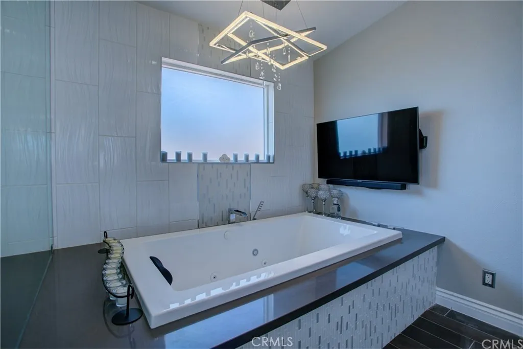 1211 Thoroughbred Lane, Norco, California 92860 home-pic-26