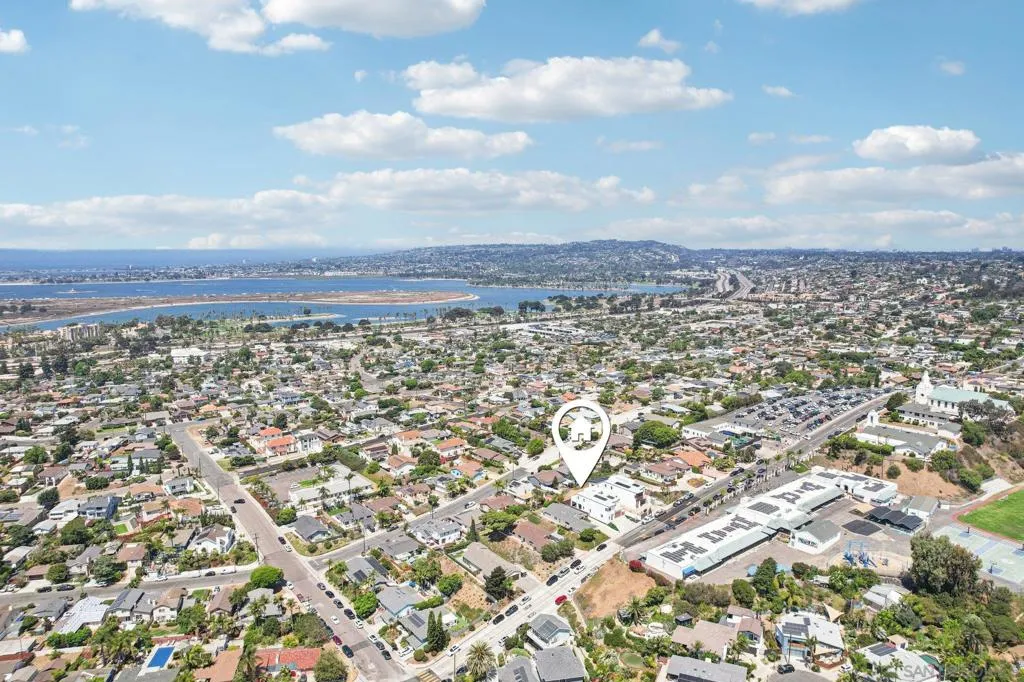 1850 Illion St, San Diego, California 92110 home-pic-71