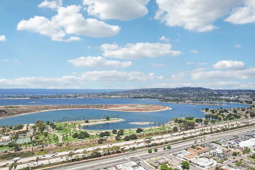 1850 Illion St, San Diego, California 92110 home-pic-72