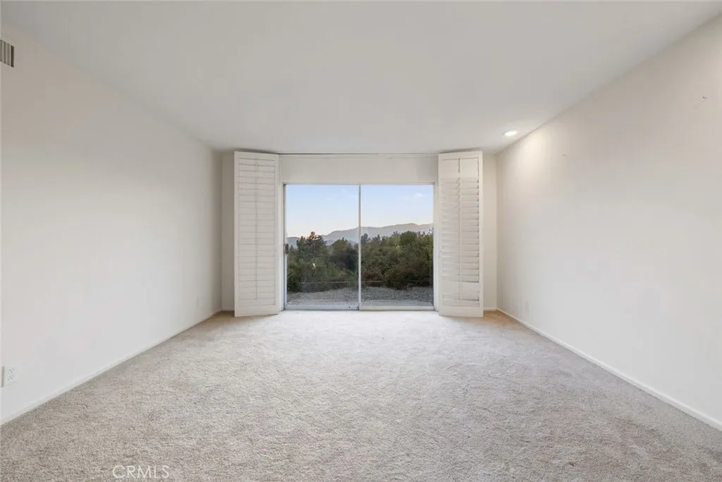 5260 Gould Avenue, La Canada Flintridge, California 91011 home-pic-39