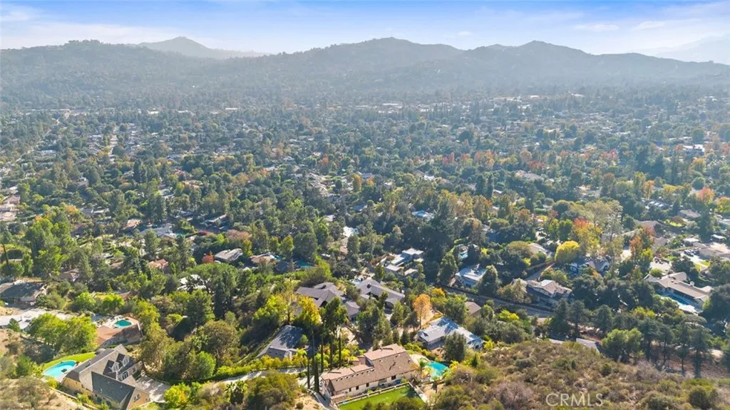 5260 Gould Avenue, La Canada Flintridge, California 91011 home-pic-65
