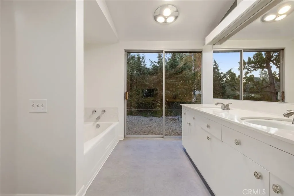 5260 Gould Avenue, La Canada Flintridge, California 91011 home-pic-44