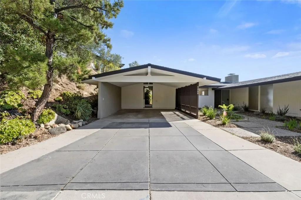 5260 Gould Avenue, La Canada Flintridge, California 91011 home-pic-1