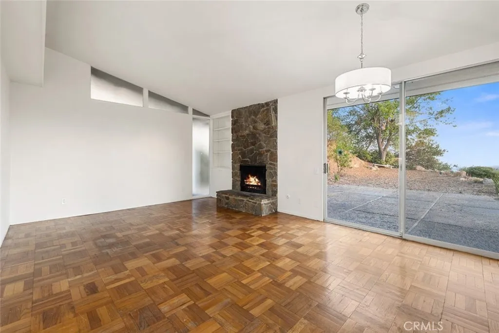 5260 Gould Avenue, La Canada Flintridge, California 91011 home-pic-10