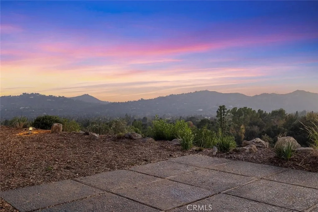 5260 Gould Avenue, La Canada Flintridge, California 91011 home-pic-55