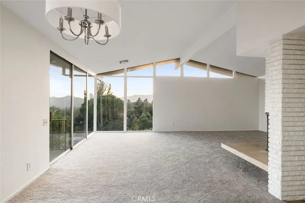 5260 Gould Avenue, La Canada Flintridge, California 91011 home-pic-17