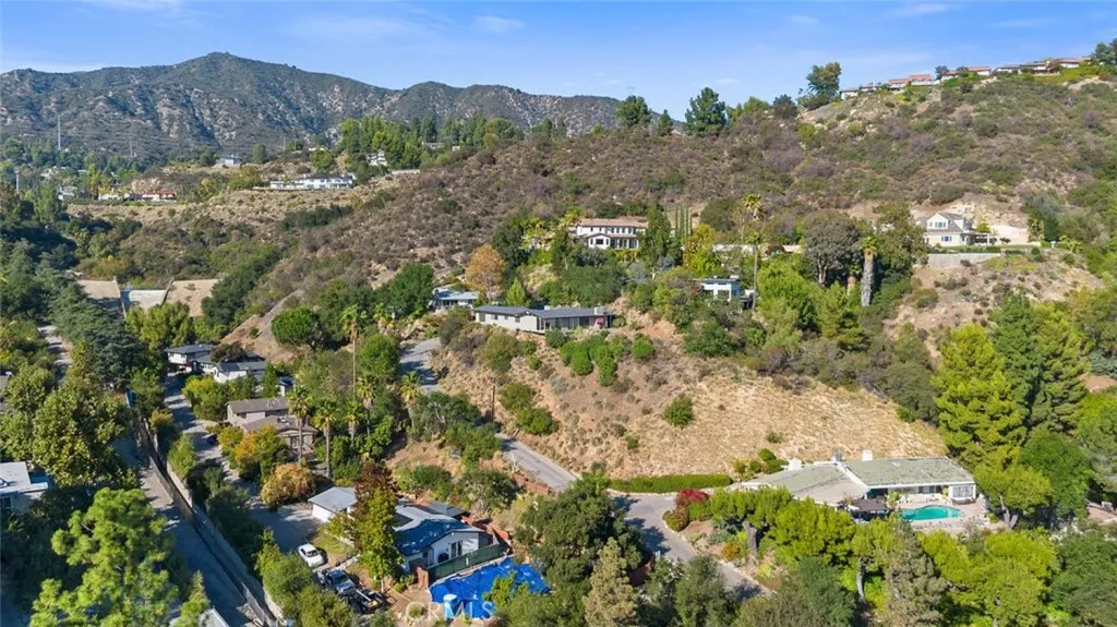5260 Gould Avenue, La Canada Flintridge, California 91011 home-pic-61