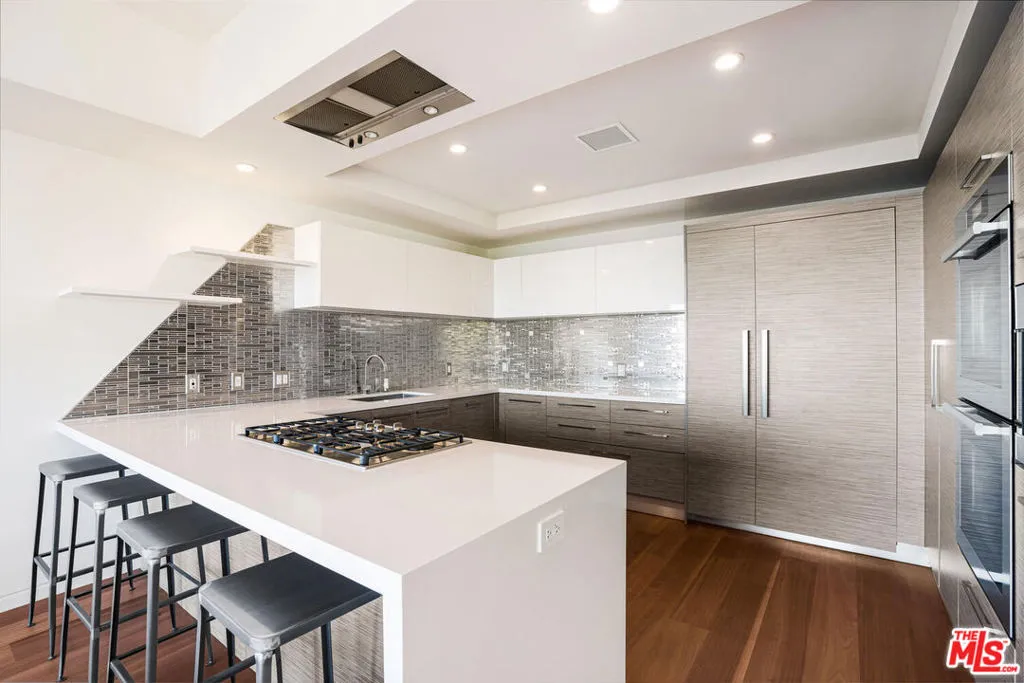 8796 Hollywood Boulevard, Los Angeles, California 90069 home-pic-10