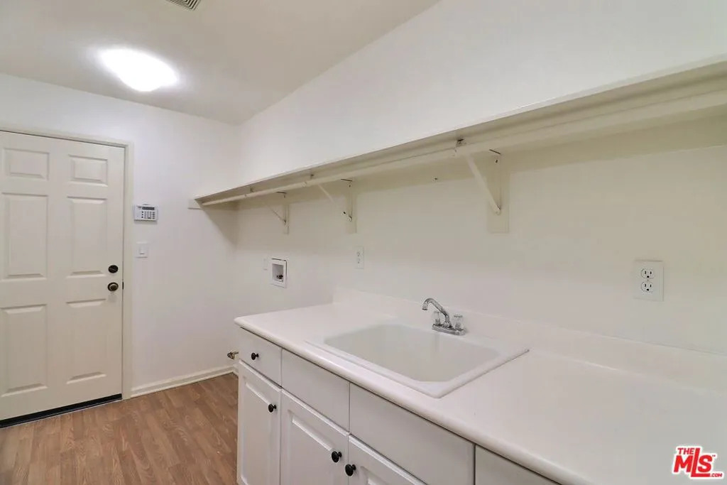 1248 Leggio Lane, Upland, California 91784 home-pic-17