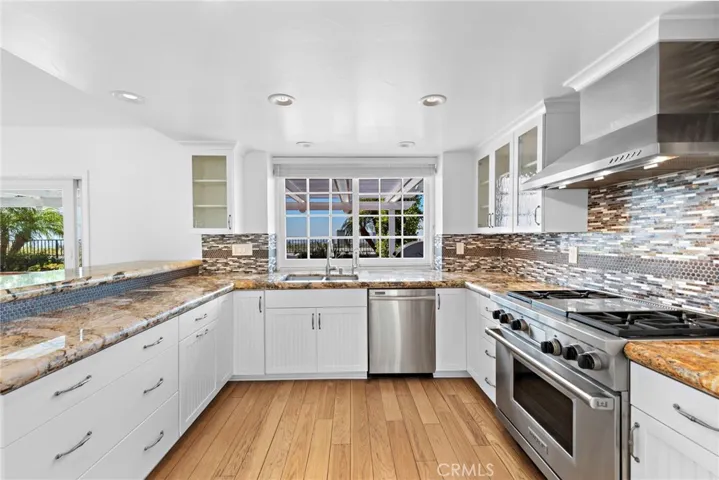 1903 Yacht Resolute, Newport Beach, California 92660
