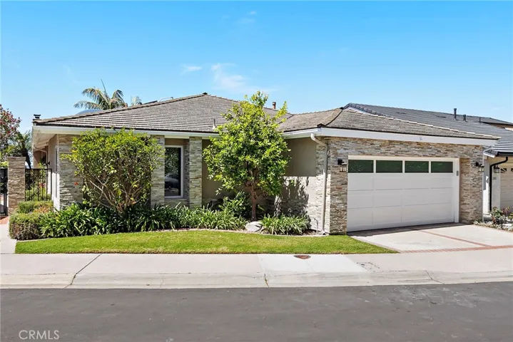 1903 Yacht Resolute, Newport Beach, California 92660