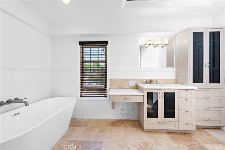 1903 Yacht Resolute, Newport Beach, California 92660