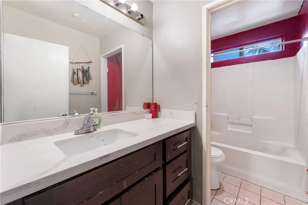 8501 Fayette Court, Riverside, California 92504 home-pic-11